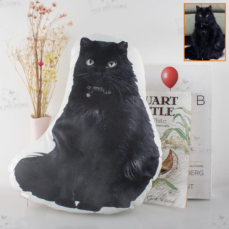 Customizable shaped pillows, use pet photos to customize meaningful pillows