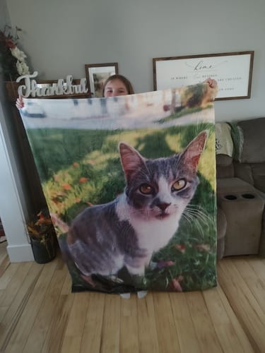 Customize your pet's printed flannel blanket with your pet's photo